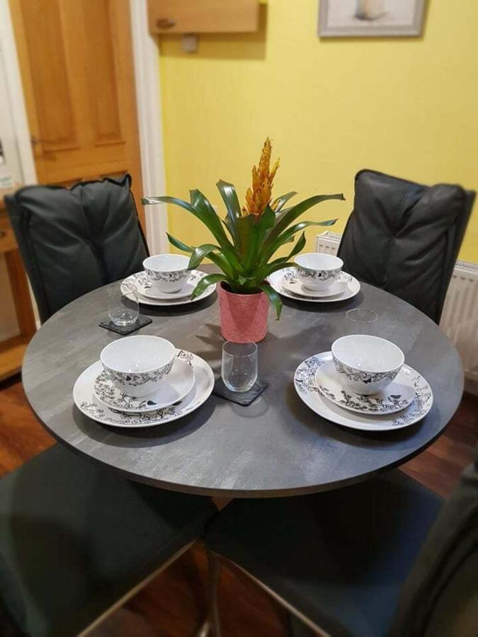 The Musical Ceol Cottage 1-Bedroom - Sleeps Four Ballynahinch Екстер'єр фото